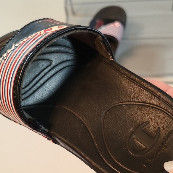 Champion Black and Red Slide Sandals Toddler Kids Size 9 EUC - Picture 7 of 8